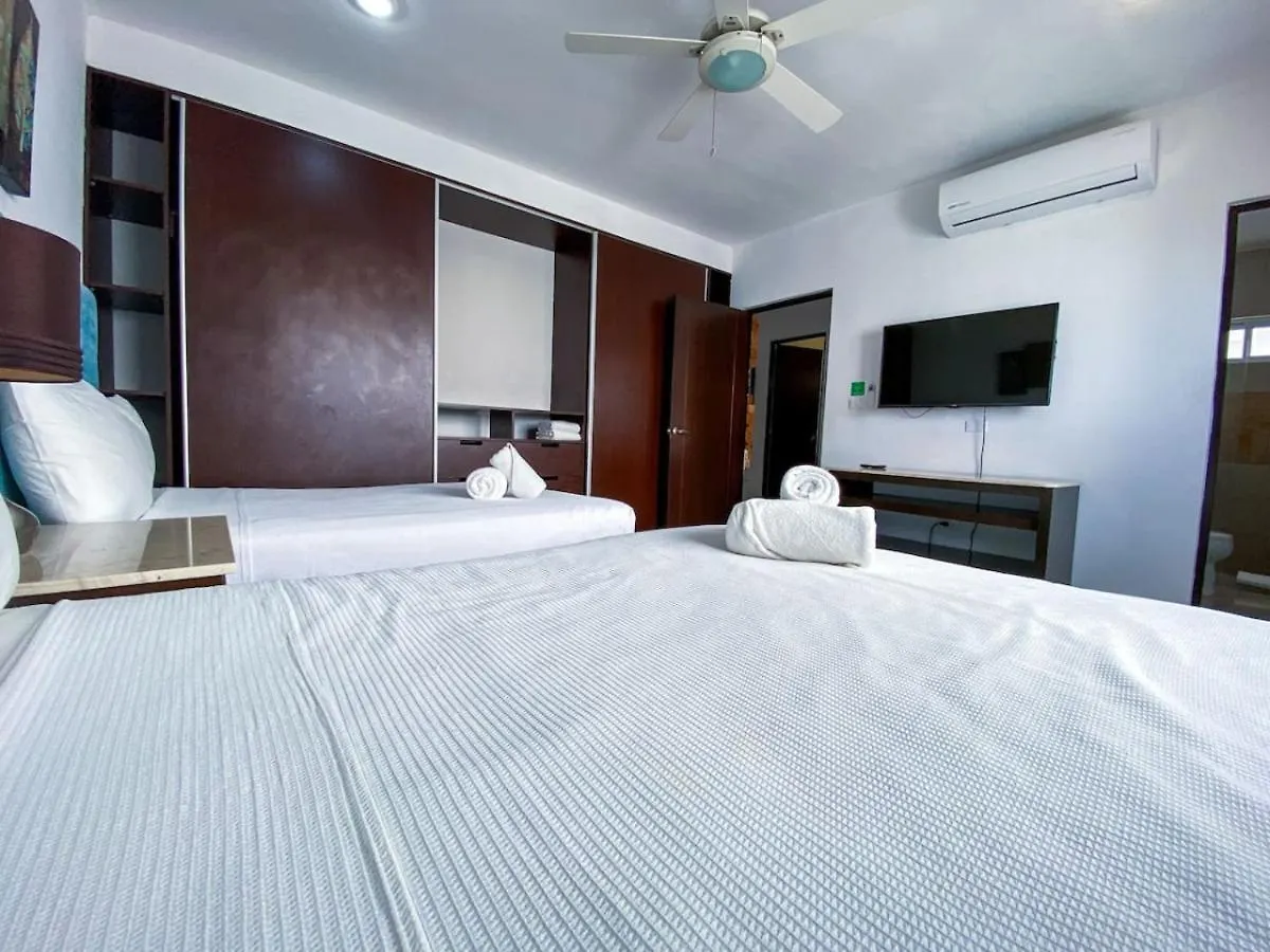 Апартаменты Downtown 6Br Ph With 2 Private Jacuzzi For Large Groups Плая-дель-Кармен