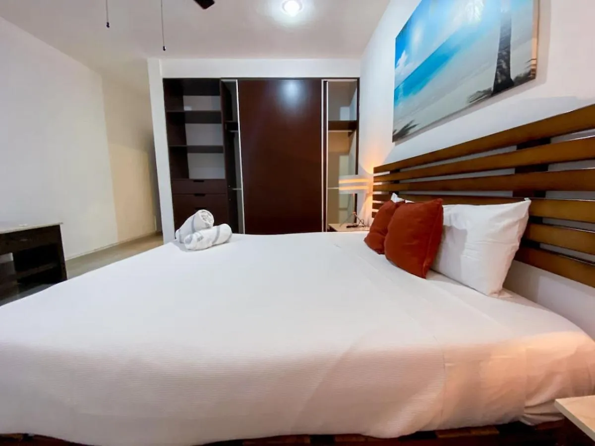 Апартаменты Downtown 6Br Ph With 2 Private Jacuzzi For Large Groups Плая-дель-Кармен Мексика